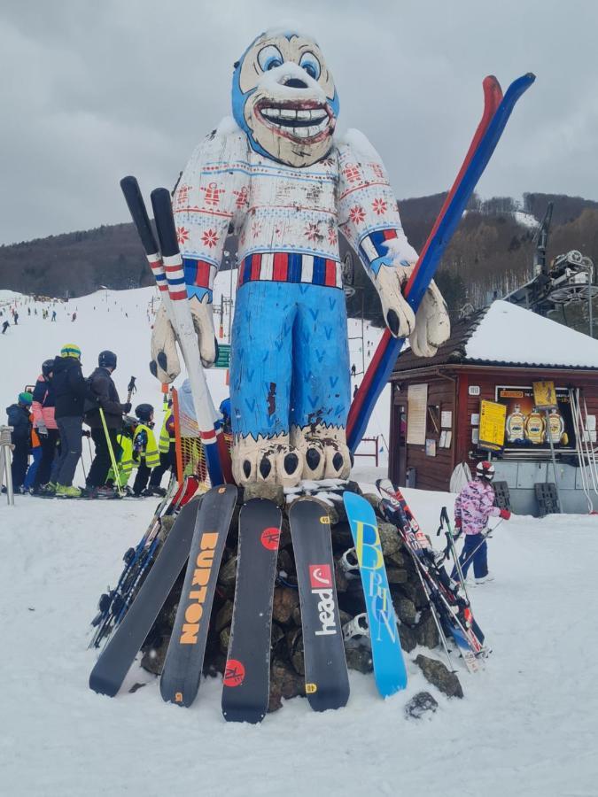Snowland Apartmany Валча Экстерьер фото
